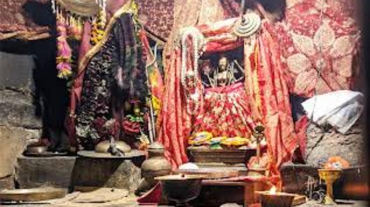 skull_filled_with_mahishasura_blood_still_present_here