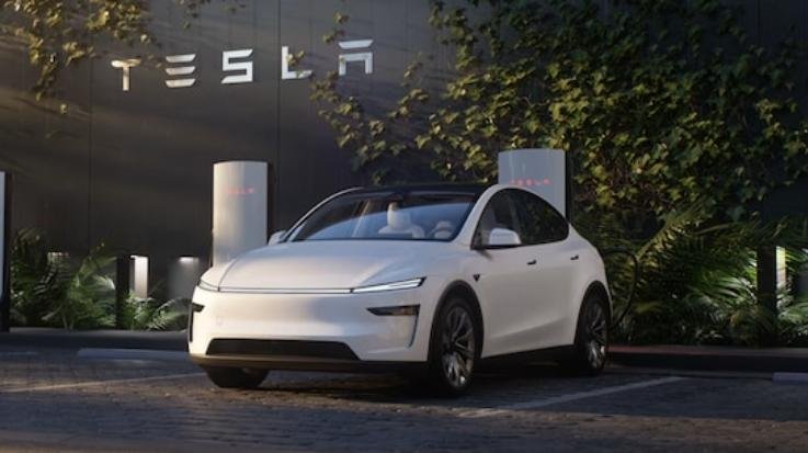 Tesla's Official Entry into India: First Store Launched in Mumbai, Model Y SUV Starts at ₹61.07 Lakh