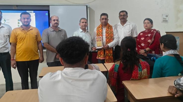 Chintapurni: Lecture on earthquake prediction and safety organised at Government College Chintapurni
