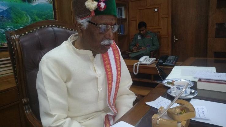 विश्वविद्यालय ऑनलाइन कक्षाओं के लिए करें सोशल मीडिया का प्रयोग