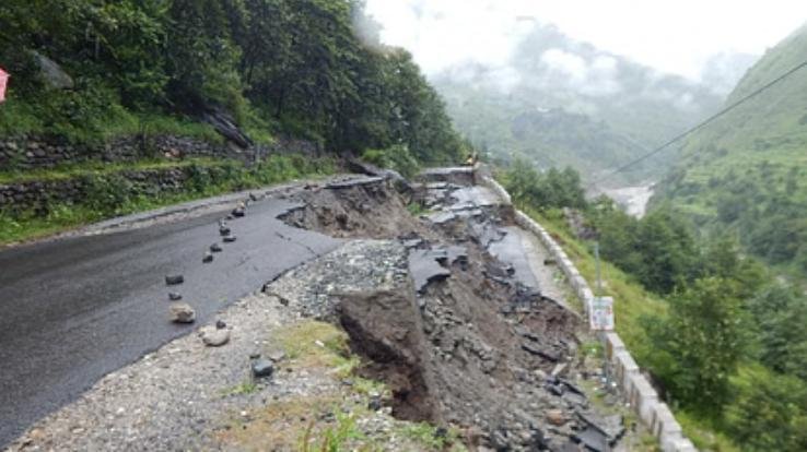 Himachal: 224 people have died so far in monsoon, more than 359 roads are closed