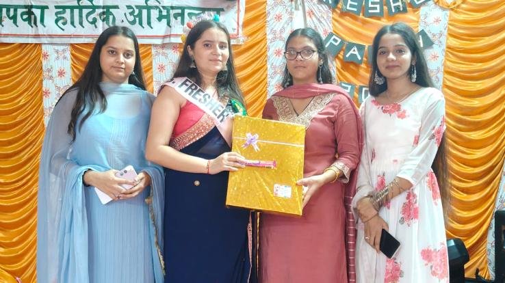 Fresher's party at Dada Ciba College, Kartik became Mr. Fresher, Pragati and Anamika were Miss Fresher