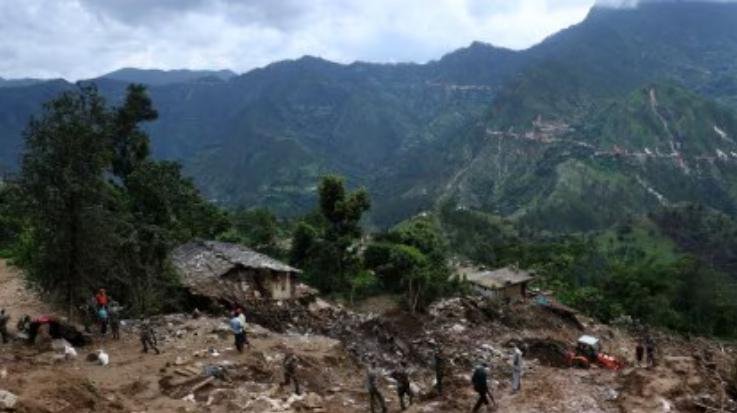 Chamba_Cloud_burst _in_Dalhousie's_Talai_flood_in_the_village_swept_away_bridges_and_vehicles