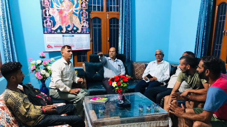 Kunihar_A_meeting_of_Nav_Chetna_Samaj_Seva_Sansthan_was_organized_in_Kolthi