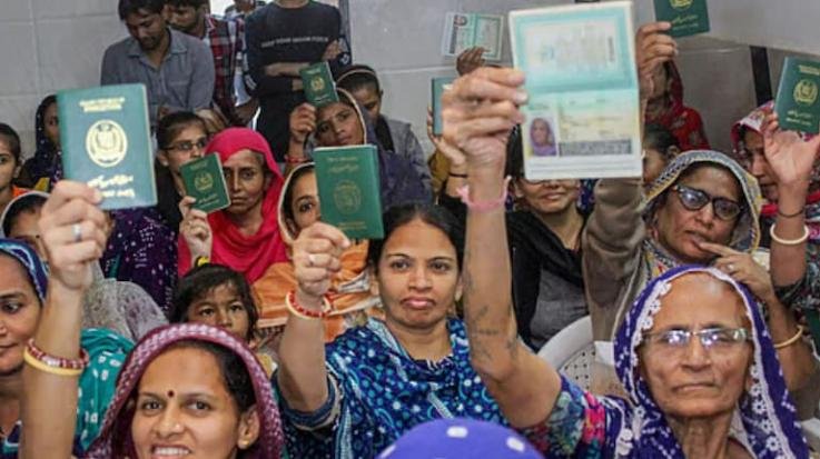 Central government took a big decision on CAA, minorities from PAK-Bangladesh-Afghanistan will be able to live in India by 2024