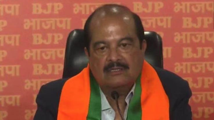 MP_Harsh_Mahajan_wrote_a_letter_to_Union_Minister_Nitin_Gadkari_for_immediate_repair_of_disaster_affected_roads