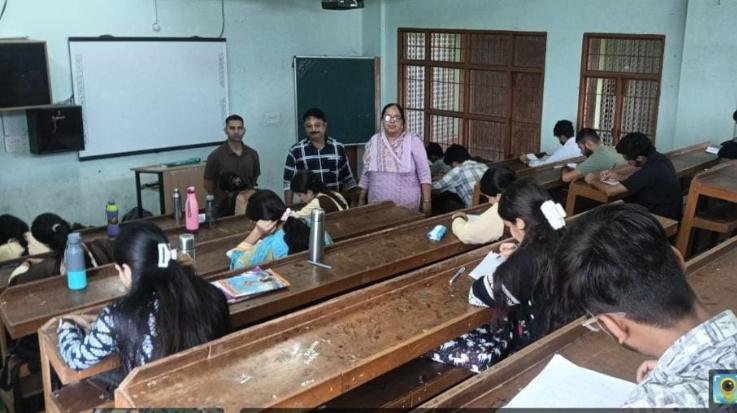 Kangra_Computer_talent_search_competition_organized_in_Vedvyas_campus