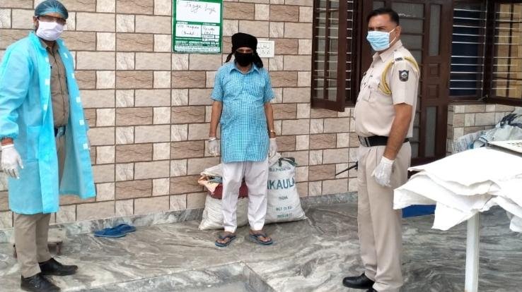 बाहर से आए हर व्यक्ति का हो रहा भौतिक सत्यापन