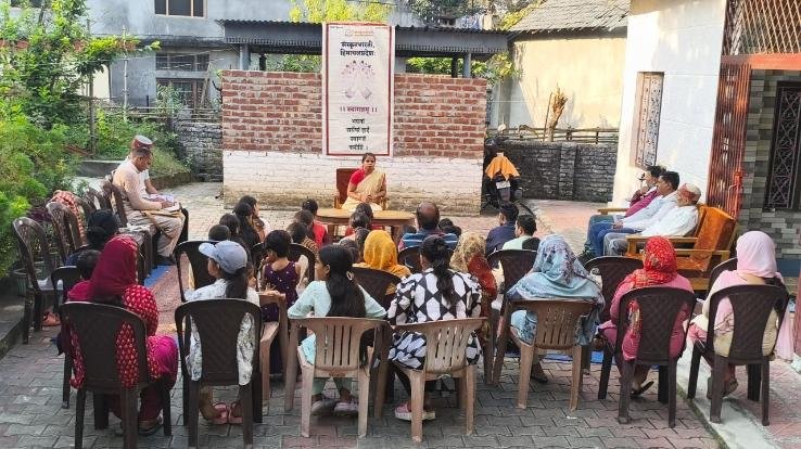 Dehra-Sanskrit-Bharti-District-Contact-Department-organized-a-Sanskrit-introduction-class