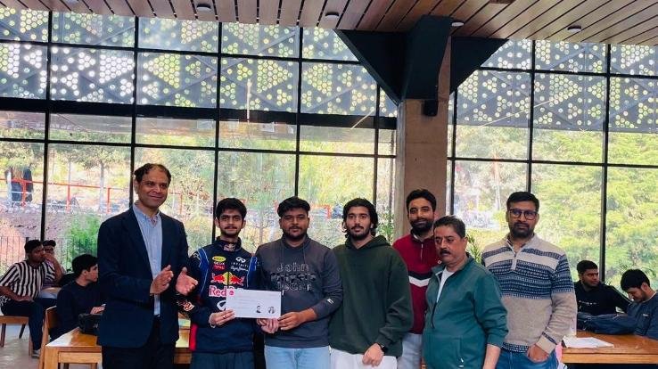 Solan_Inter-departmental_hackathon_organised_at_Shoolini_University