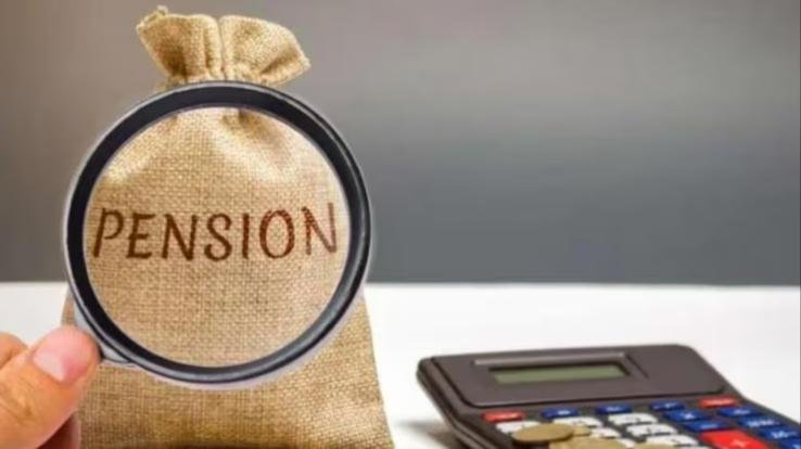 Now-Class-IV-employees-working-on-daily-wages-will-also-get-the-benefit-of-OPS