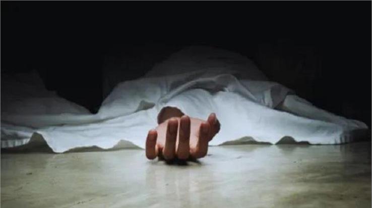 Una_Major_accident_in_steel_bar_industry_two_workers_killed_three_injured_as_crane_overturns