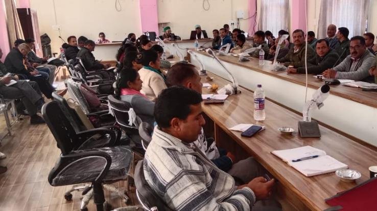 Kunihar: Administration_strict_on_negligence_in_MNREGA_works_monthly_meeting_held_in_Block_Development_Office