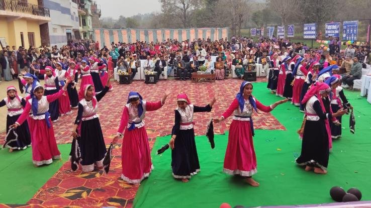 Kunihar_37th_annual_prize_distribution-ceremony_celebrated_at_SVN_School