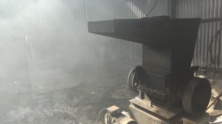 Solan_Fire_breaks_out_at_plastic_waste_management_plant_in Kunihar_causing_loss_worth_lakhs