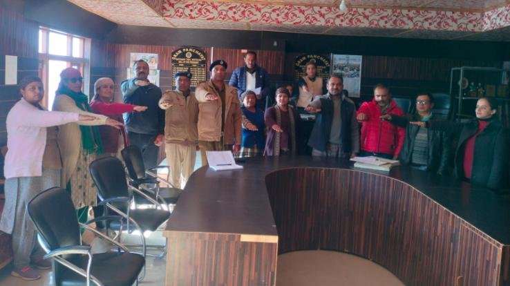 Shimla_Gram_Sabha_organized_against_Chitta_in_Ratnadi_Panchayat_of_Kotkhai