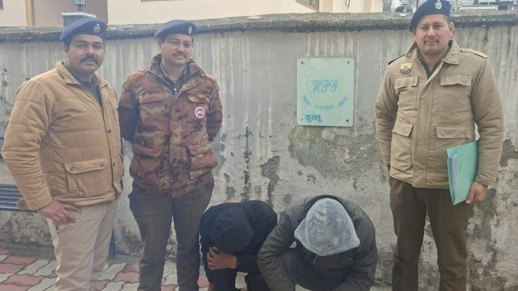 Kullu_8_grams_of_heroin_recovered_during_a_blockade_in_Bhuntar_two_youths_arrested