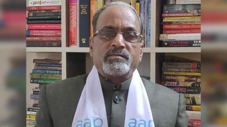 Kangra_Kalyan_Bhandari_lashed_out_at_the_central_government_saying_the_Centre_will_have_to_pay_for_water_forests_and_land.