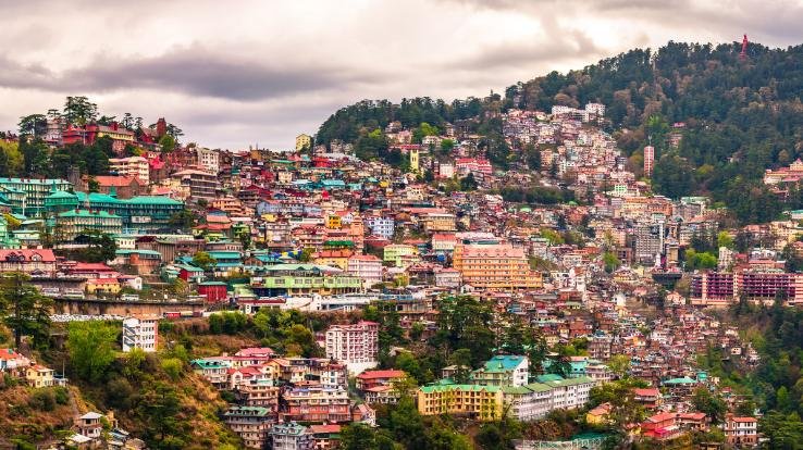Himachal_Clouds_cover_higher_reaches_dense_fog_in plains_know_weather_updates