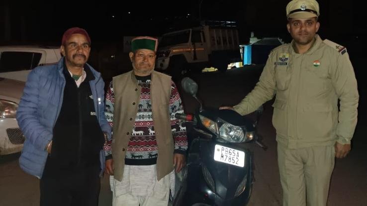 Shimla_Police_team_takes_prompt_action_on_missing_person_report_man_found_safe