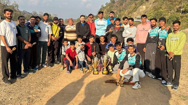 Kangra_Kaleshwar_XI_wins_Baba_Blotu_Cricket_Tournament_Season_2