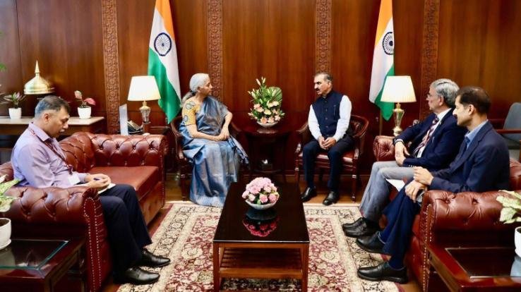 Himachal_CM_Sukhu_met_Union_Finance_Minister_Nirmala_Sitharaman_discussed_RDG