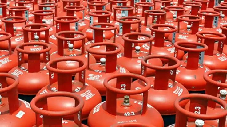 Himachal_Gas_cylinders_become_more_expensive_booking_is_in_25_days_major_changes_in_the_system