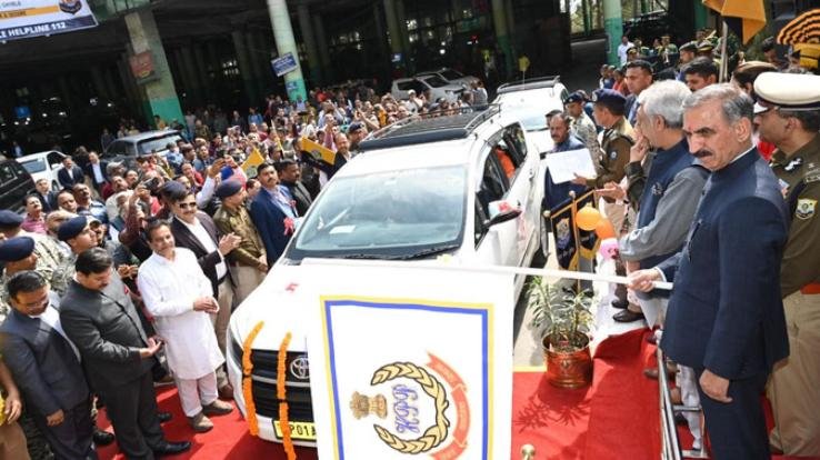 Shimla_CM_Sukhu_launches_pre-paid_taxi_service_know_how_much_the_fare_will_b