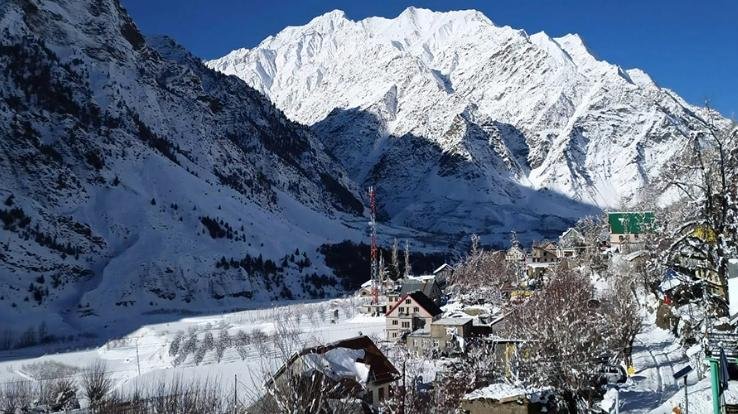 Himachal_Pradesh_issues_72-hour_heavy_rain_and_snowfall_alert_hailstorm_in_3_districts_mercury_drops_to_5_degrees