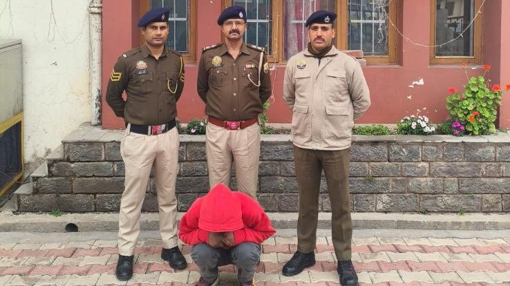 Absconding accused involved in Chitta smuggling cases arrested in Solan