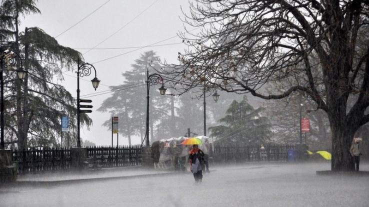 Himachal_Pradesh_issues_storm_alert_today;_heavy_rain_and_snowfall_expected_on_March_29 and_30