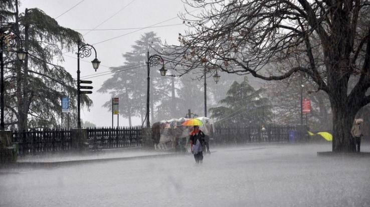 Himachal_Weather_to_worsen_from_tomorrow_rain_and_snowfall_expected_for_5_days_know_the_update