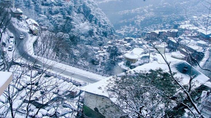 Himachal_Severe_cold_in_April_snowfall_in_Shimla-Spiti_hailstorm_and_storm_alert_in_5_districts