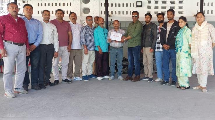 Fifth blood donation camp organized at Government Senior Secondary School Bathu Tippri