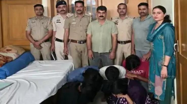 Bilaspur hotel raided, 15.85 grams of 'chitta' recovered - 5 accused arrested