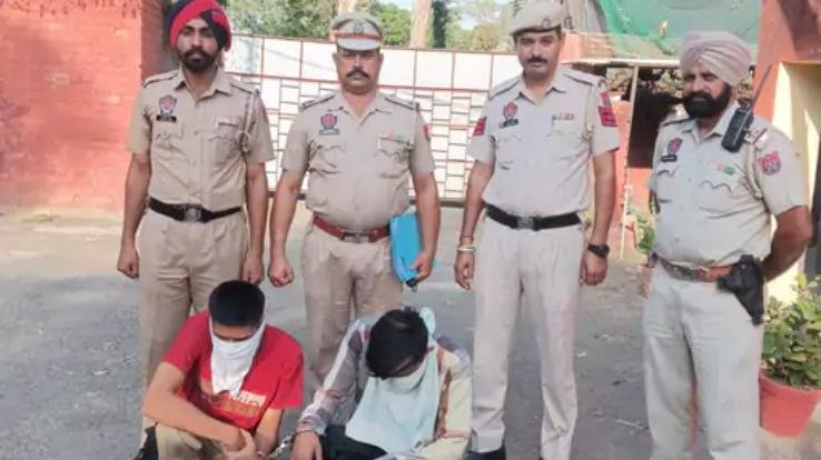 Two youths, including a woman, were arrested with hashish in Pathankot; the accused had come by bus from Chamba.