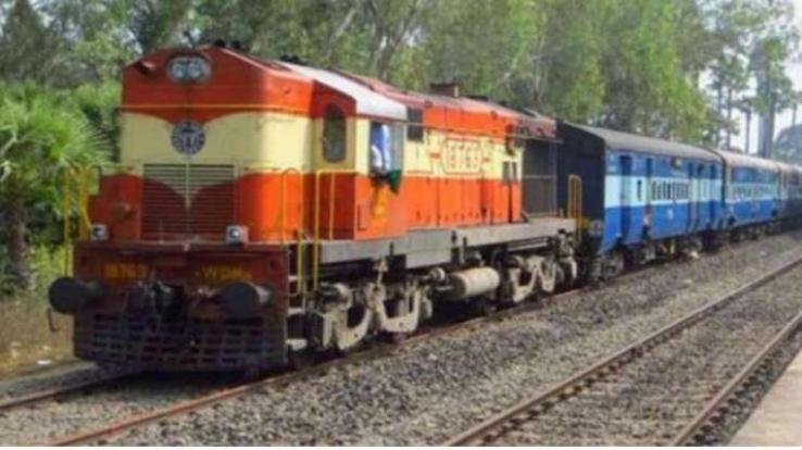 रेलवे ने 30 जून तक बुक की गई रेल टिकटें की रद्द