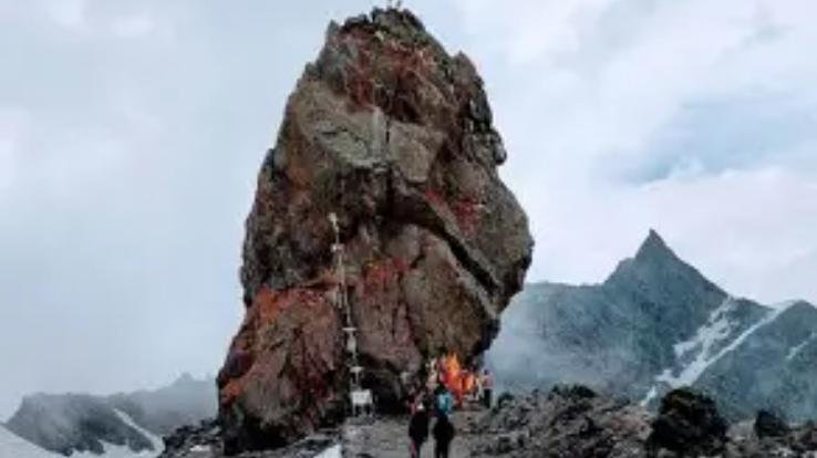 Shrikhand Mahadev Yatra suspended; complete ban on trekking and movement.