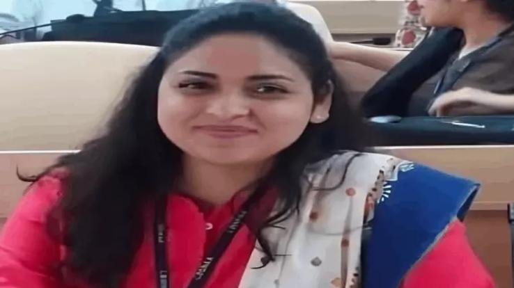 Deputy Commissioners of two districts in Himachal replaced; Dr. Amit takes charge of Kullu, while Sonakshi Tomar takes charge of Kinnaur.