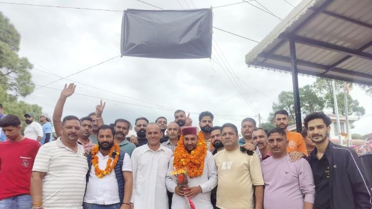 Bustle and excitement witnessed at the Jai Budheshwar Fair; BJP District Secretary Sunil Kashyap attended as the chief guest.