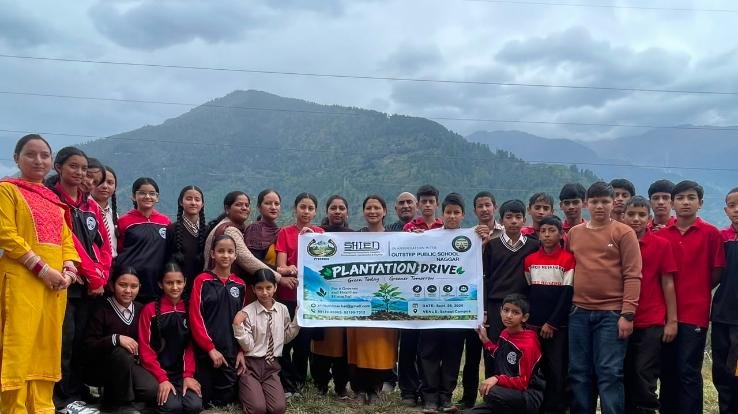 Environmental conservation initiative in Naggar: Shield Trust plants 14 Deodar saplings.