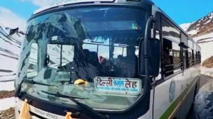 Delhi-Leh bus service fills HRTC's coffers; earns ₹45 lakh.