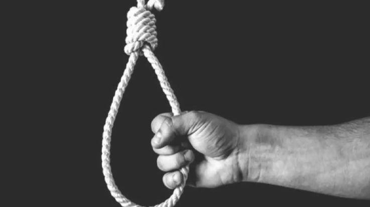 19-year-old female student dies in Hamirpur; body found in rented room.