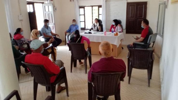 असिस्टेंट कमिश्नर रितिका ने होम क्वारंटाइन परिवारों को किया मोटीवेट 