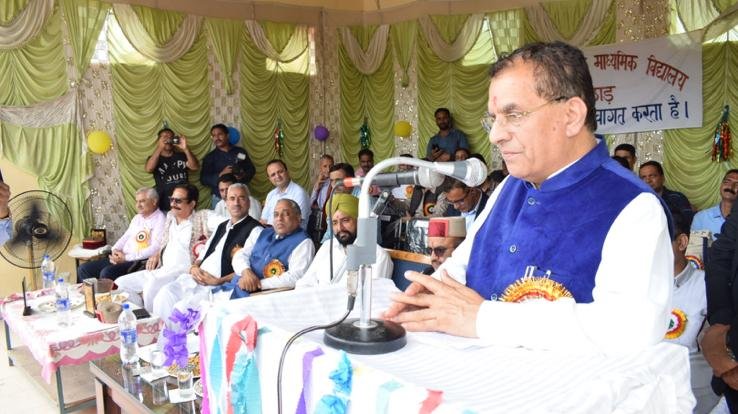 ज्ञान रूपी अंधकार को प्रकाश में परिवर्तित करती है शिक्षा-सुरेश भारद्वाज