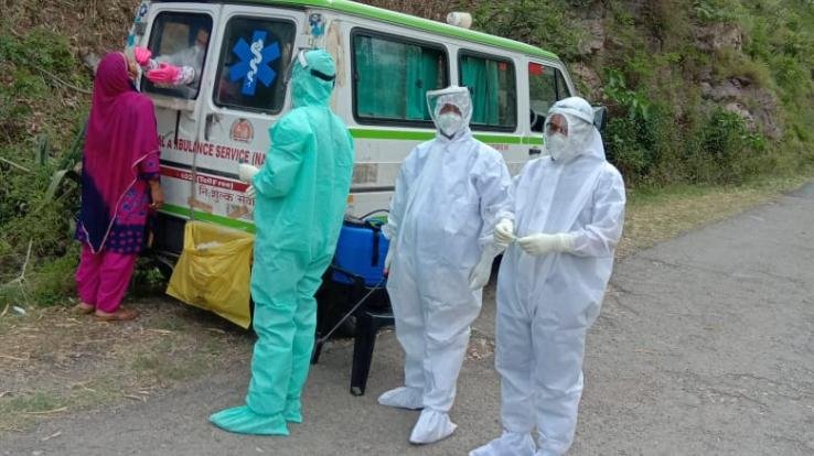 ग्राम पंचायत पारनु से कोरोना जाँच के लिए भेजे गए 32 सैंपल 