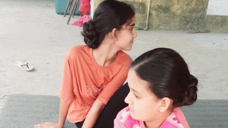 योग दिवस पर नवज्योति स्कूल के सभी बच्चों ने अपने अपने घर में किया योग