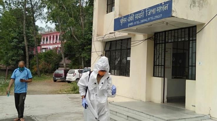 कोरोना पॉजिटिव व्यक्ति के आने के बाद सायरी पुलिस चौकी सील, सभी कर्मी होम क्वारंटाइन