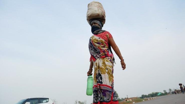 अब प्रवासी कामगारों का तैयार होगा ऑनलाइन डाटाबेस