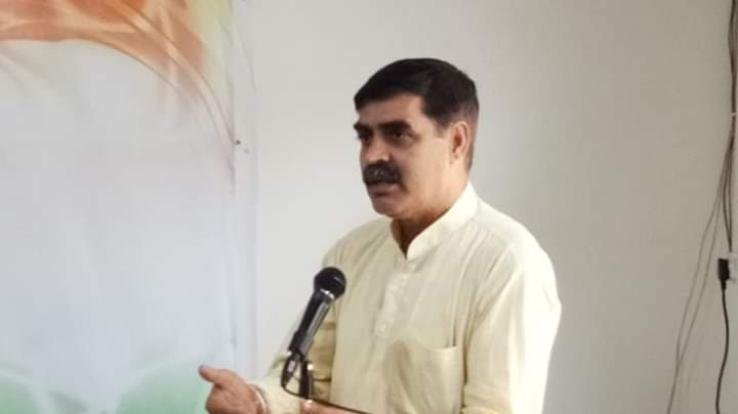 प्रदेश में इस समय अराजकता और अस्थिरता का माहौल : बंबर ठाकुर